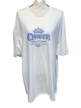 Big Dogs womens 4X Queen of the Freakin Universe tee shirt top white